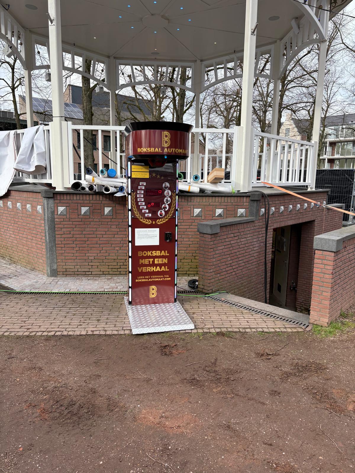 BoksbalAutomaat klaar voor carnaval